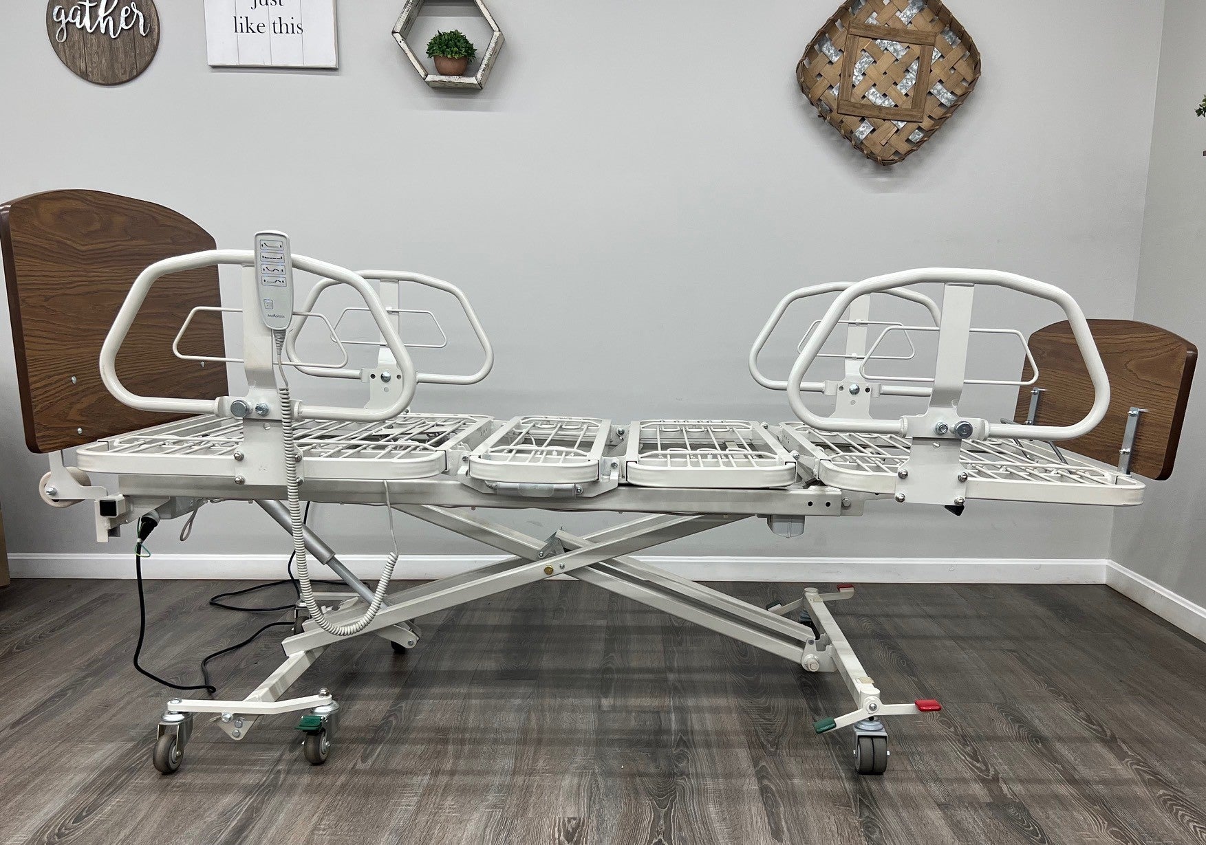 Med-Mizer RetractaBed Hi-Low Hospital Bed Med-Mizer