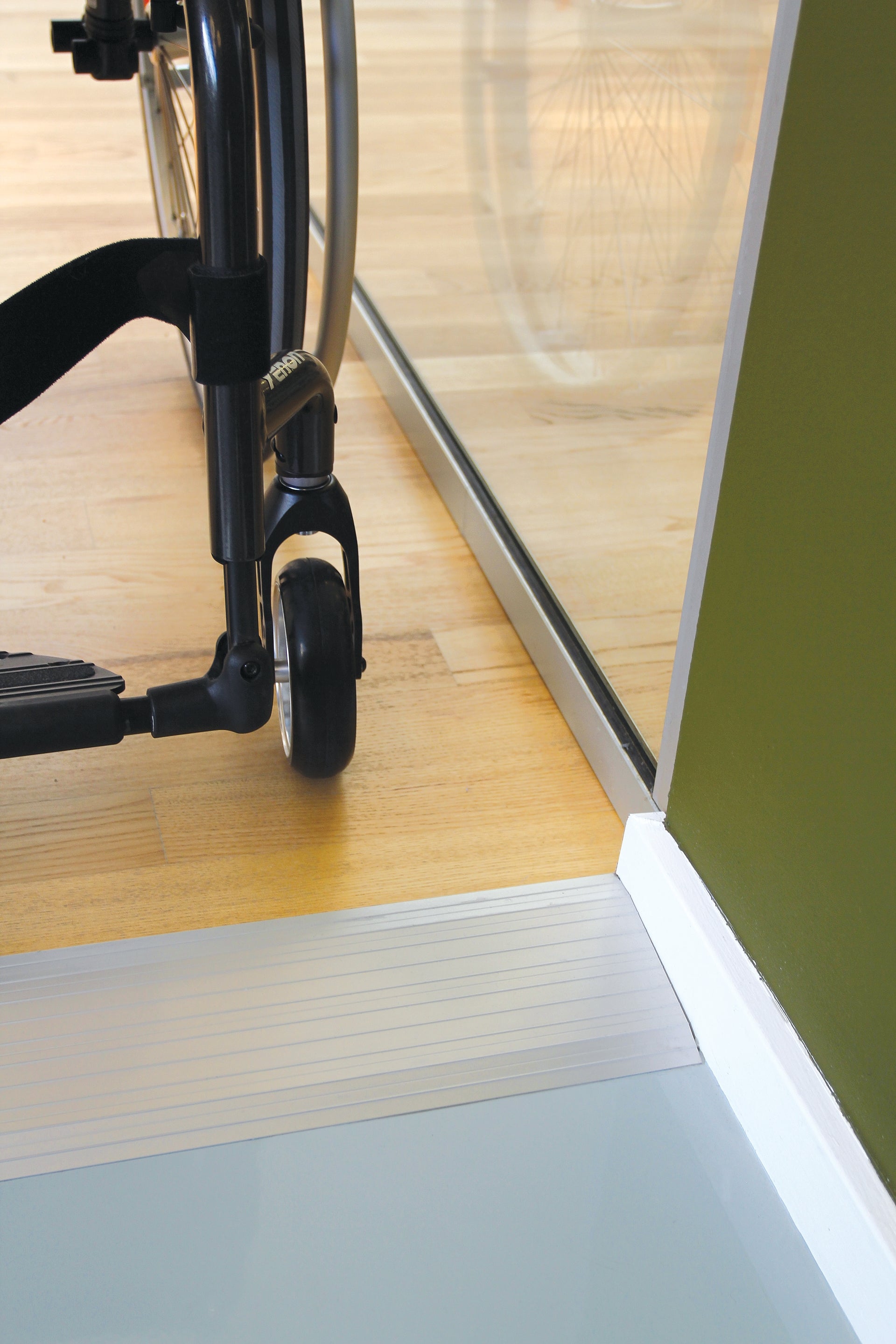 Stepless Cover Plate for Indoor Doorstep Ramp Guldmann Stepless