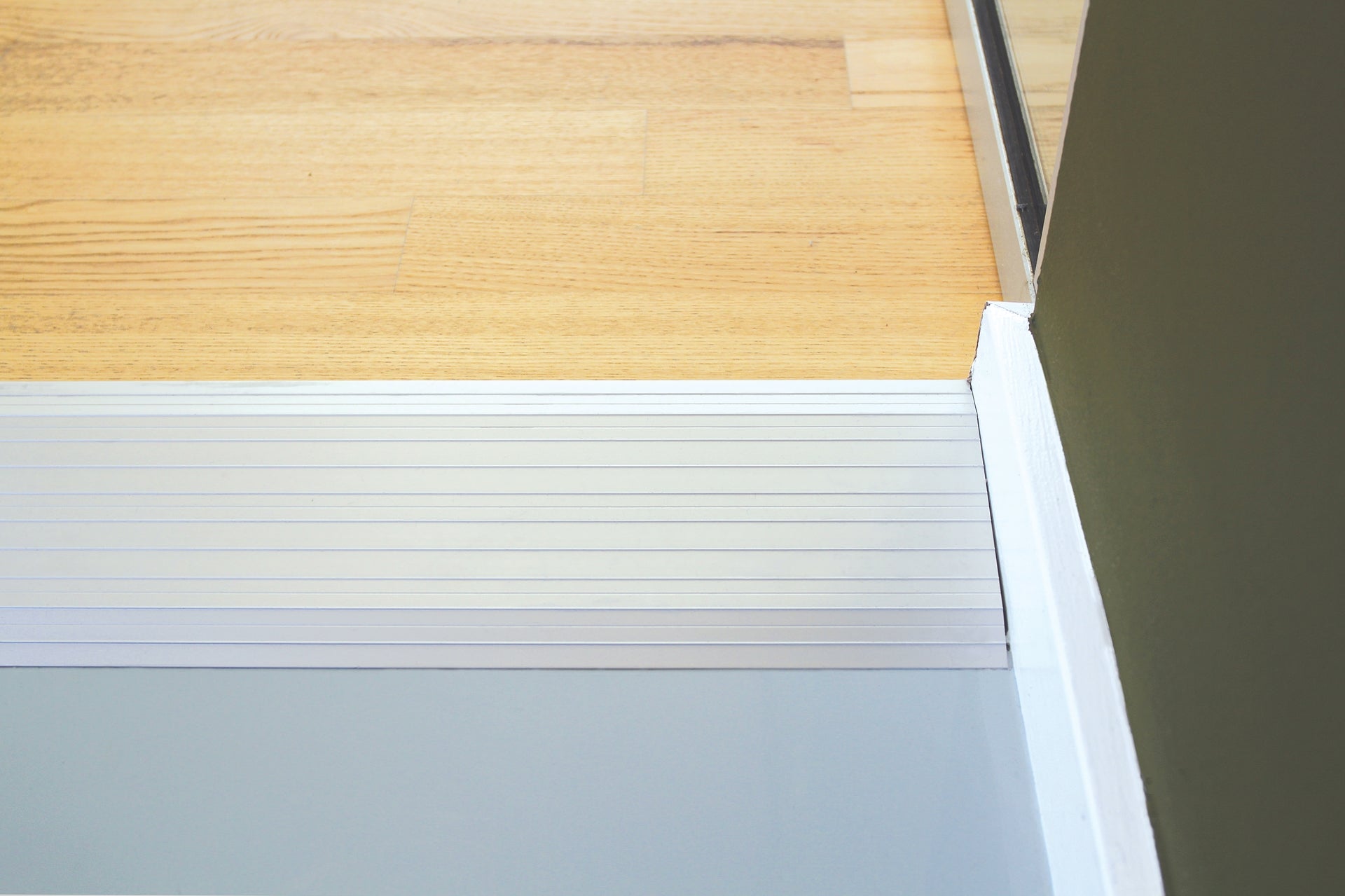 Stepless Cover Plate for Indoor Doorstep Ramp Guldmann Stepless