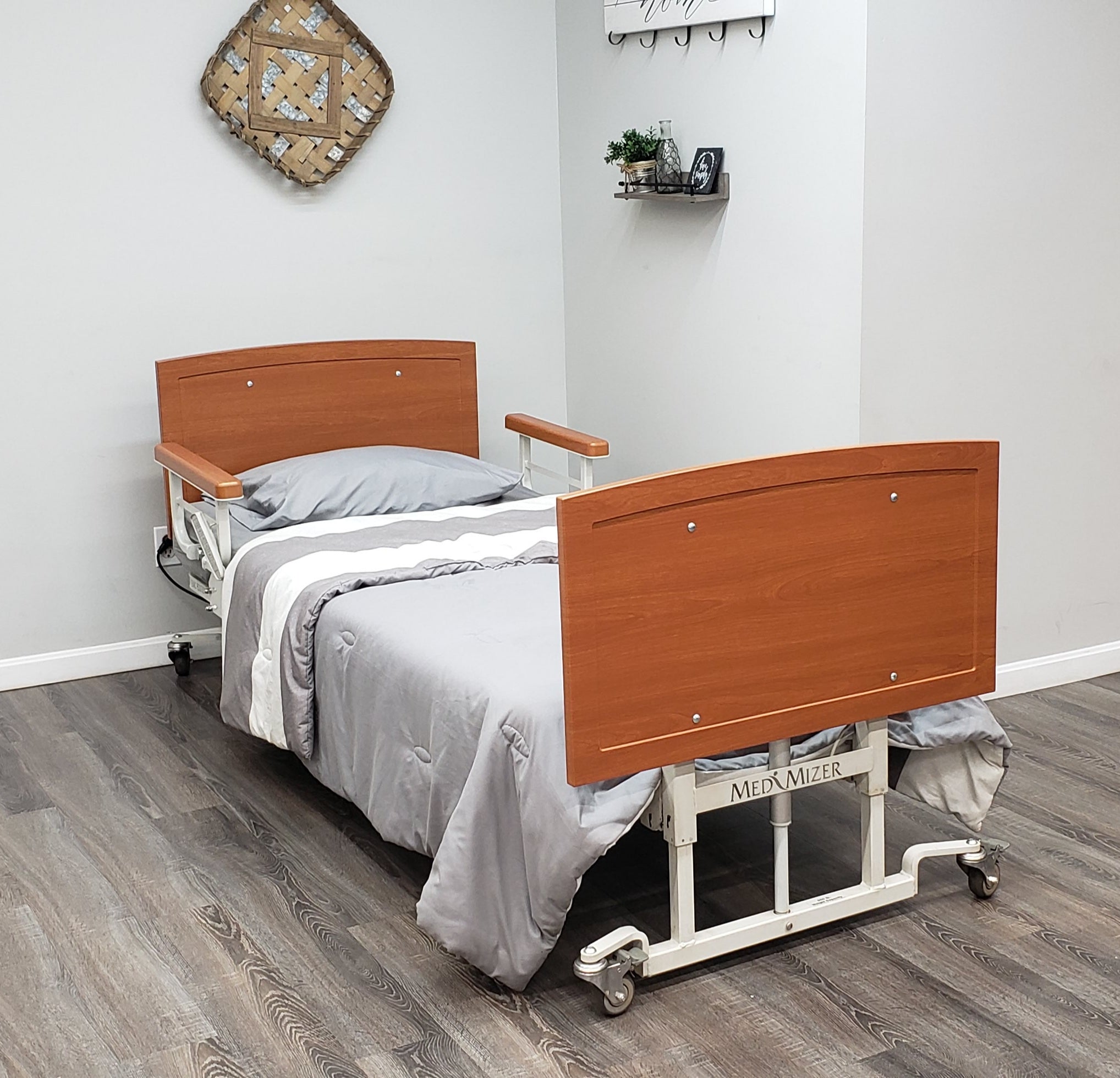 Med-Mizer AllCare COMFORTWIDE Low Hospital Bed and Bariatric Bed Med-Mizer
