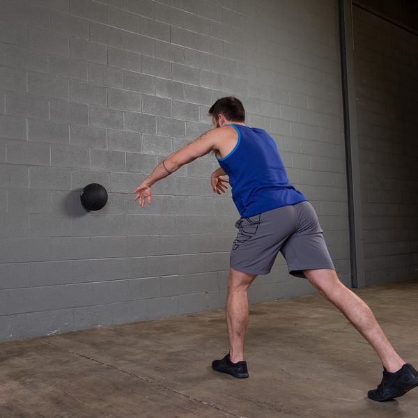 BODY-SOLID TOOLS TIRE-TREAD SLAM BALL Strength Body-Solid