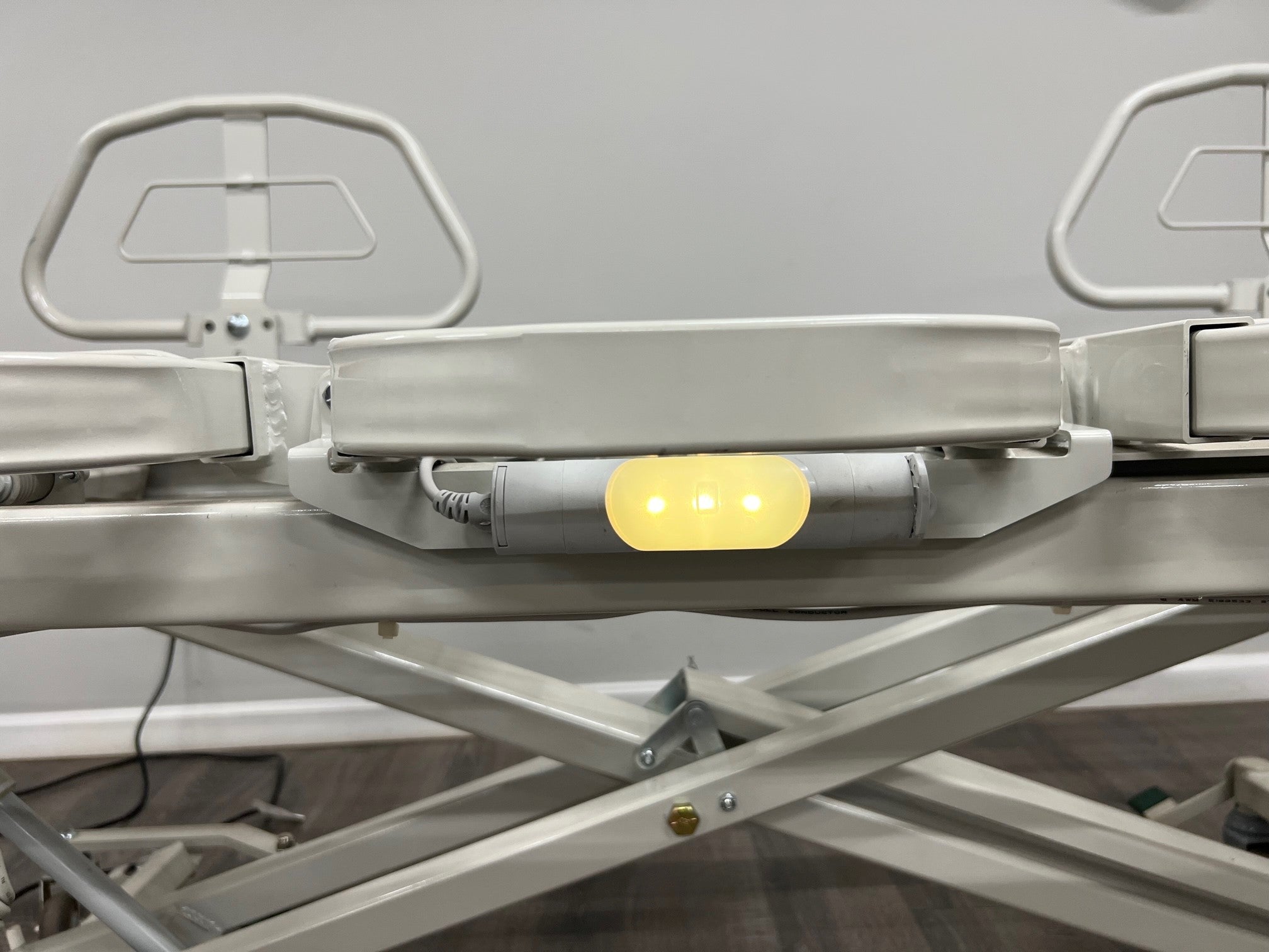 Med-Mizer RetractaBed Hi-Low Hospital Bed Med-Mizer