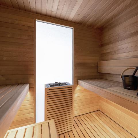 Auroom Garda Outdoor 4-6 Person Traditional Sauna (Fully Assembled) Outdoor Sauna Auroom Rear Window Translucent White Paint 